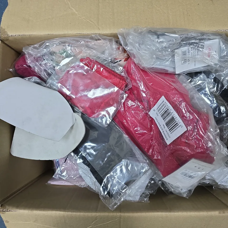APPROXIMATELY 20 ASSORTED CLOTHING ITEMS IN VARIOUS COLOURS, SIZES, AND STYLES TO INCLUDE BRANDS SUCH AS ANITA, CYBER JAMMIES, LISCA, ETC