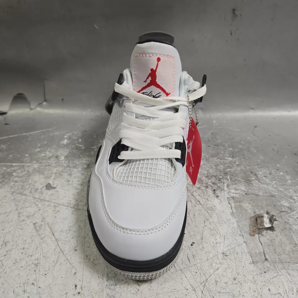 PAIR OF NIKE AIR JORDAN SHOES IN WHITE/BLACK SIZE UK 7