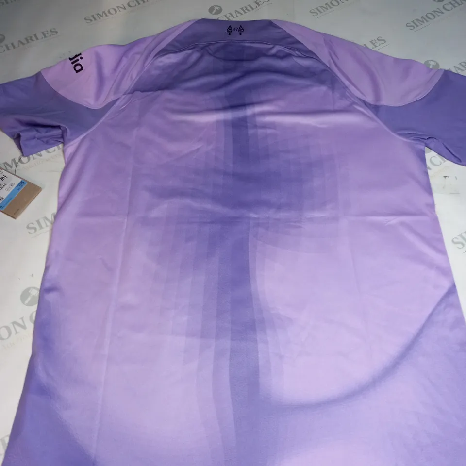 LIVERPOOL FC GOALKEEPER SHIRT SIZE M