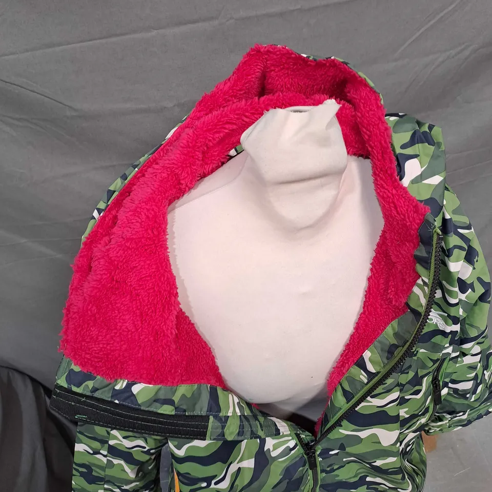 REGATTA ADLT WATERPROOF ROBE CACTUS CAMO SIZE S/M