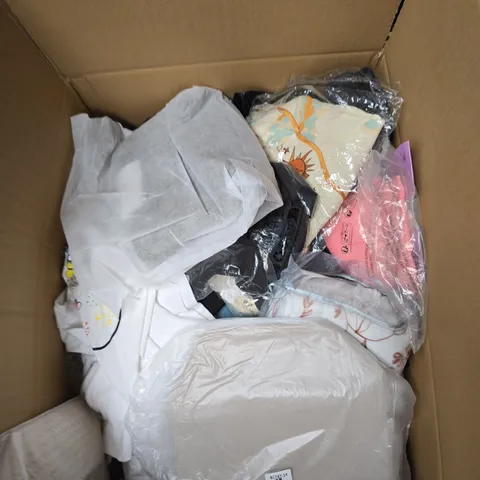 LARGE BOX OF APPROXIMATELY 20 ASSORTED CLOTHING ITEMS IN VARIOUS SIZES, STYLES AND COLOUR