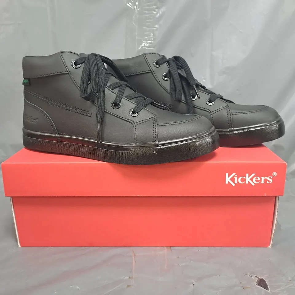BOXED PAIR OF KICKERS SHOES IN BLACK SIZE EU 38