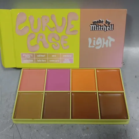 MADE BY MITCHELL CURVE CASE PALETTE #LIGHT 