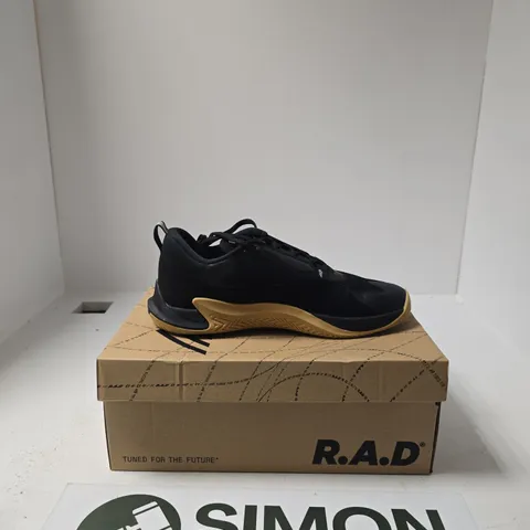 BOXED PAIR OF RAD ONE V2 RUNNING SHOES SIZE 9.5