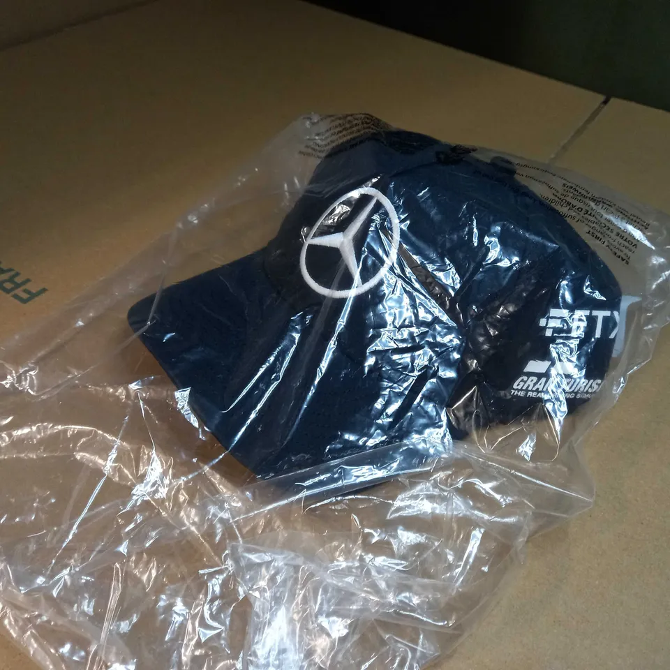 PACKAGED FORMULA ONE TEAM LEWIS DRIVERS BASEBALL CAP 