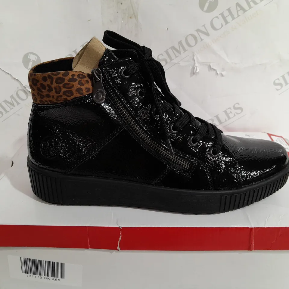 BOXED PAIR OF RIEKER HI TOP TRAINERS WITH CUFF IN BLACK UK SIZE 6.5