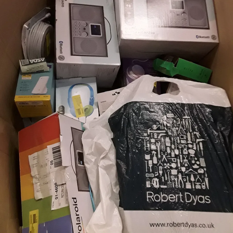 BOX OF ASSORTED ELECTRONIC PRODUCTS INCLUDING KIDS HEADPHONES, BLUETOOTH FM RADIO, WIRLESS MOUSE, CANON PRINTER