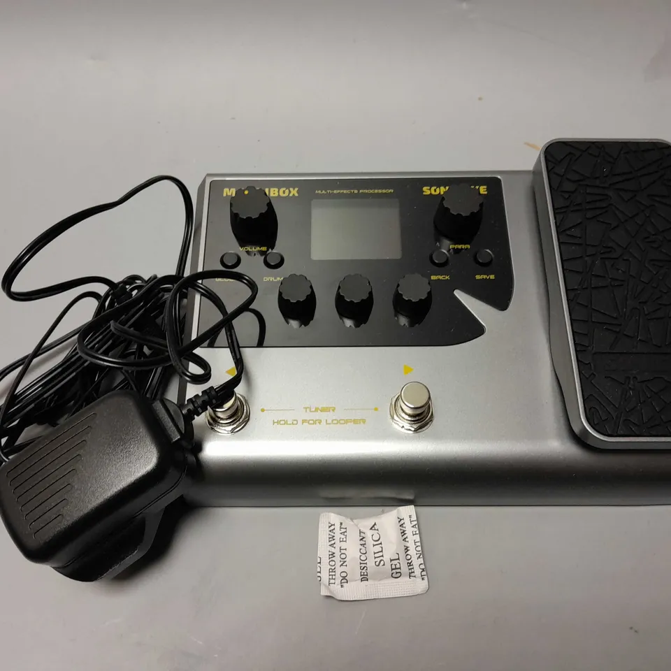 BOXED SONICAKE MATRIBOX MULTI-EFFECTS PROCESSOR