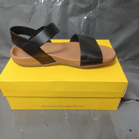 STRIVE LADIES SANDALS BLACK SIZE 7