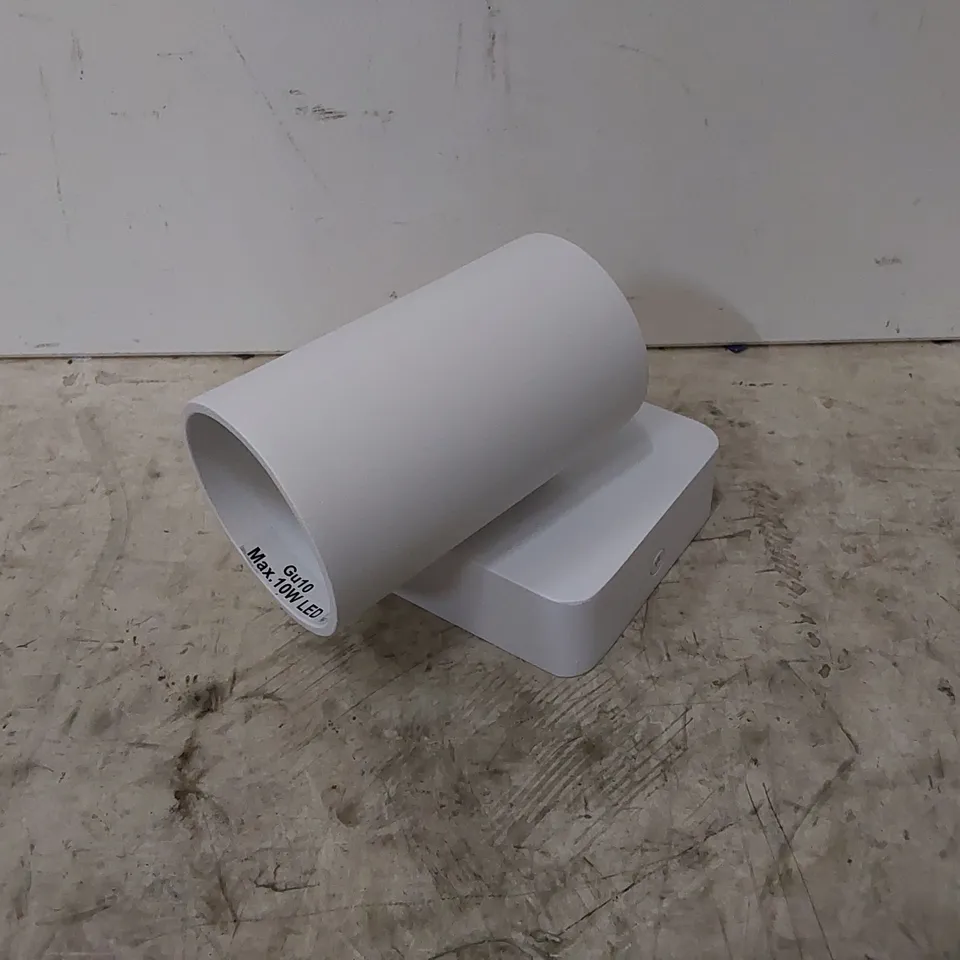 BOXED SAL CEILING SPOTLIGHT 