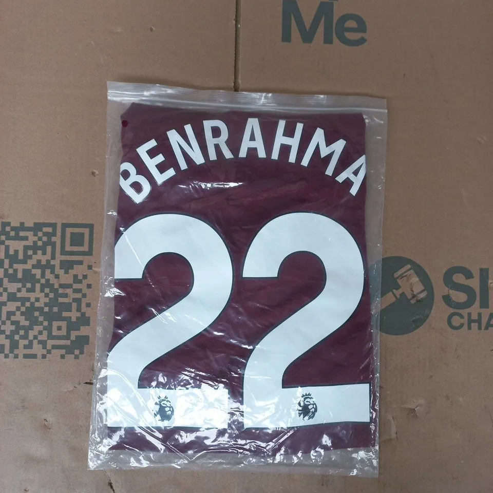 BAGGED UMBRO WEST HAM FOOTBALL JERSEY SIZE LARGE