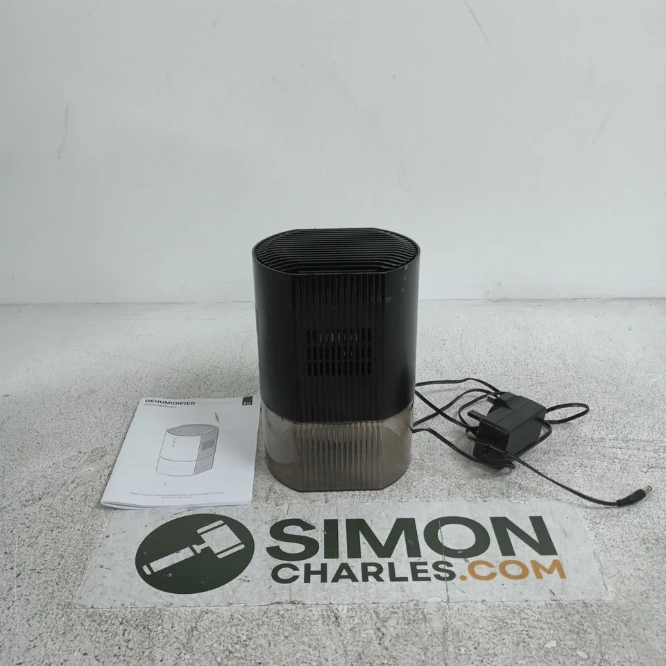 DEHUMIDIFIER – COMPACT BLACK UNIT WITH EU MANUAL