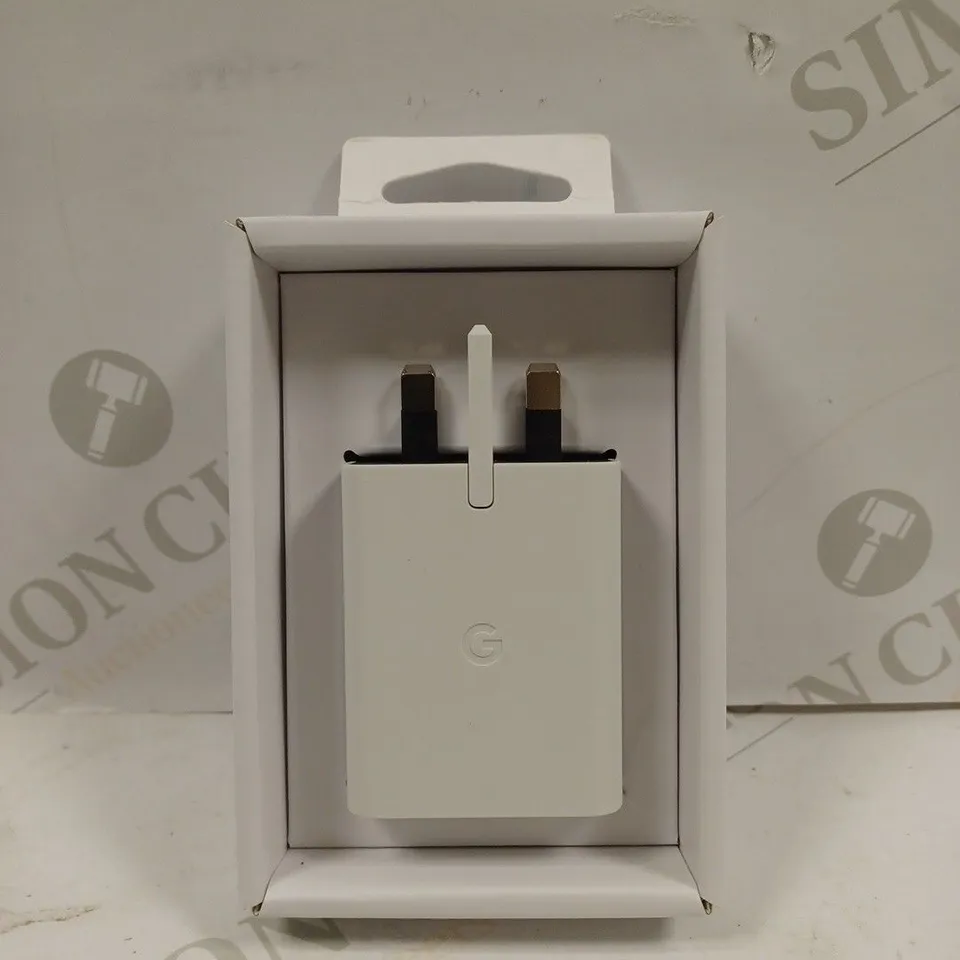 BOXED GOOGLE 30 W USB-C CHARGER PLUG WHITE 