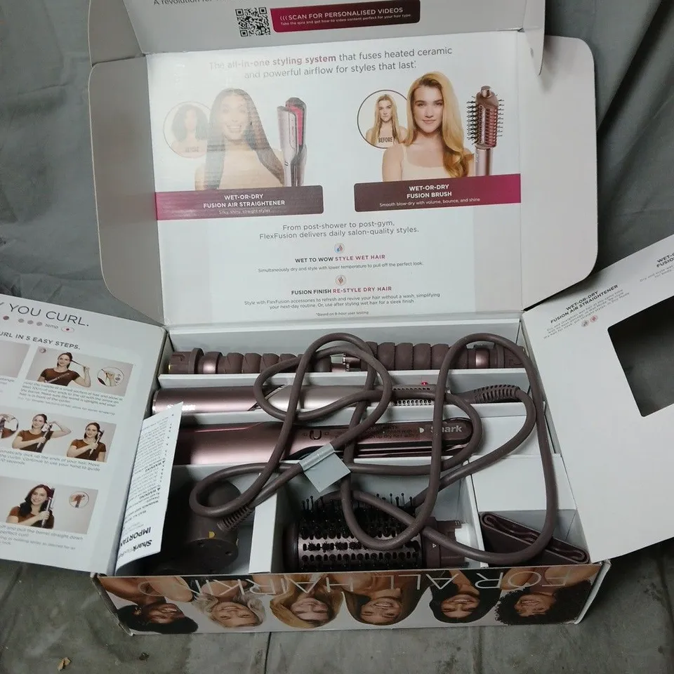 SHARK FLEXFUSION STRAIGHT 4 IN 1 AIR STYLER