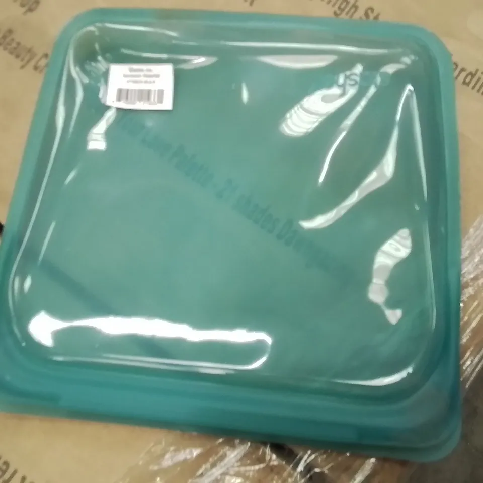 PALLET CONTAINING APPROXIMATELY 700 SANDWICH POUCHES