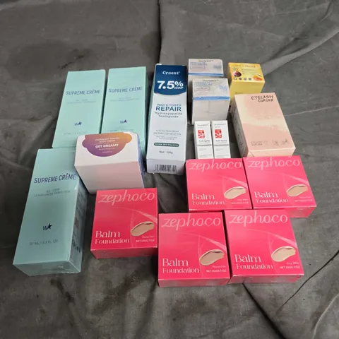 APPROXIMATELY 12 ASSORTED HEALTH & BEAUTY PRODUCTS TO INCLUDE SUPREME CREME, BLAM FOUNDATION, AND TONING BODY CREAM ETC.