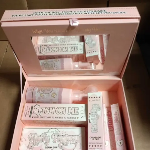 P LOUISE FULFILLING DREAMS BEAUTY BOX TO INCLUDE WATER SPRAY, STROBE CREAM AND A FACE AND EYE PALETTE