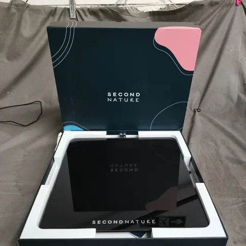 BOXED SECOND NATURE WEIGHT SCALES 