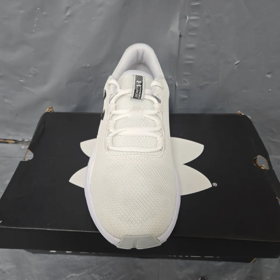 BOXED PAIR OF UNDER ARMOUR CHARGED SURGE 4 TRAINERS IN WHITE - UK 10