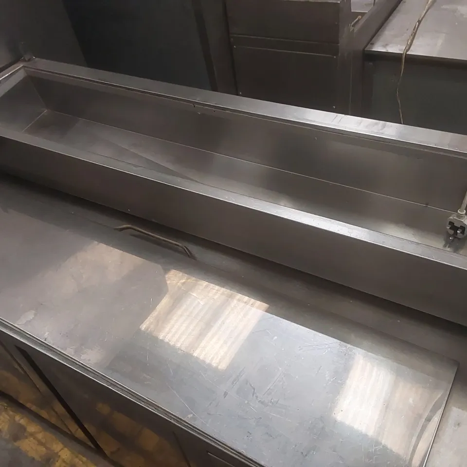 COMMERCIAL STAINLESS STEEL COMMERCIAL COUNTER FRIDGE WITH PREP TABLE