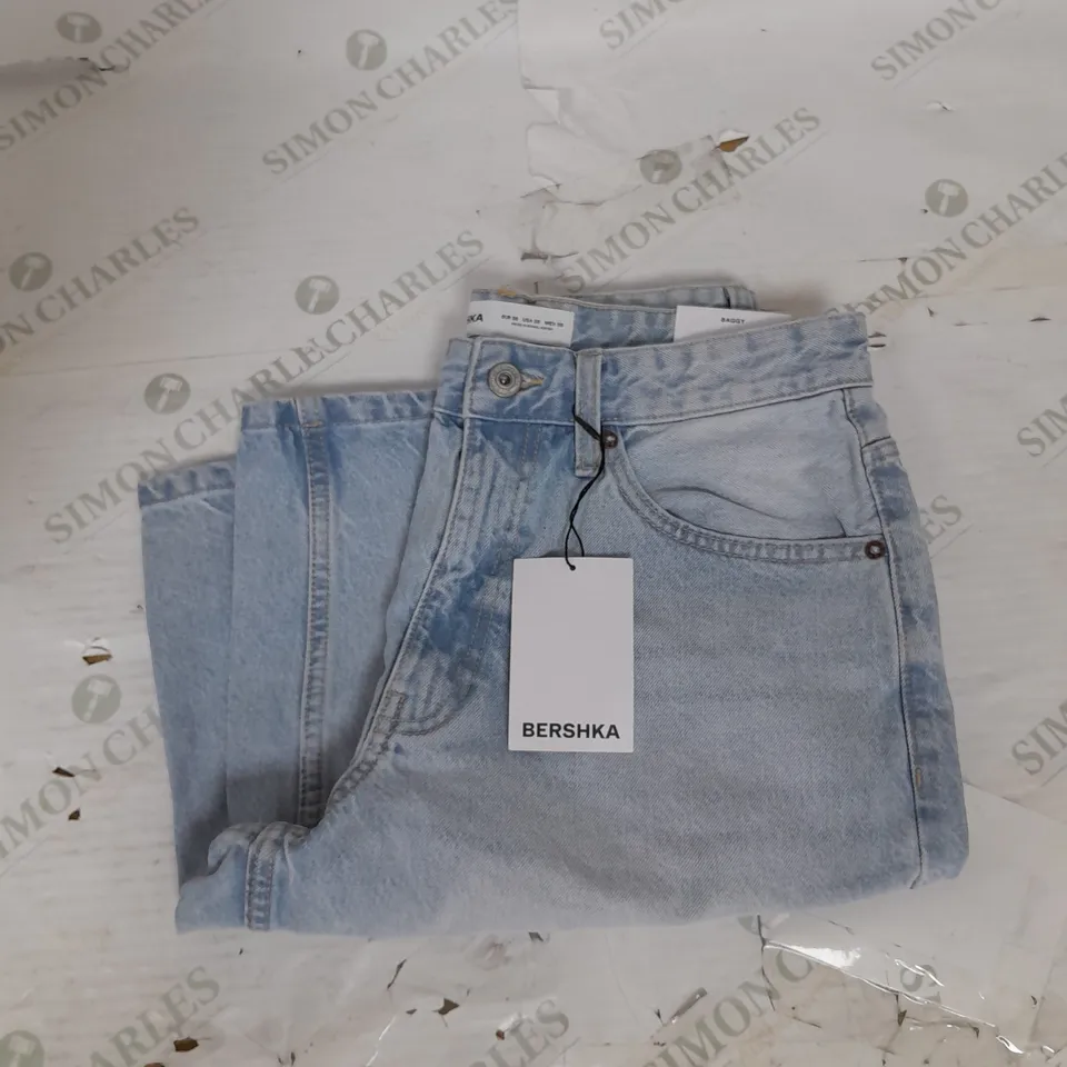 BERSHKA BAGGY SHORTS IN LIGHT BLUE DENIM SIZE 10