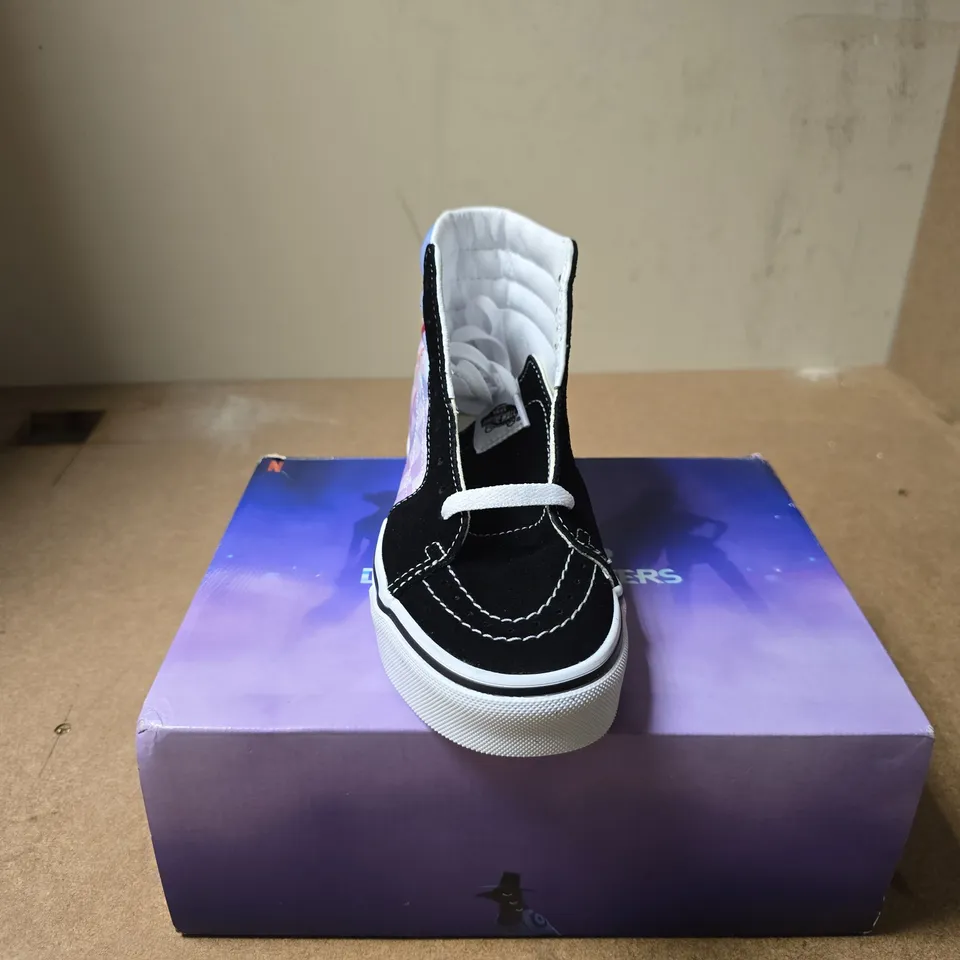 VANS K-POP DEMON HUNTERS BLACK/PURPLE UK 3 BOXED