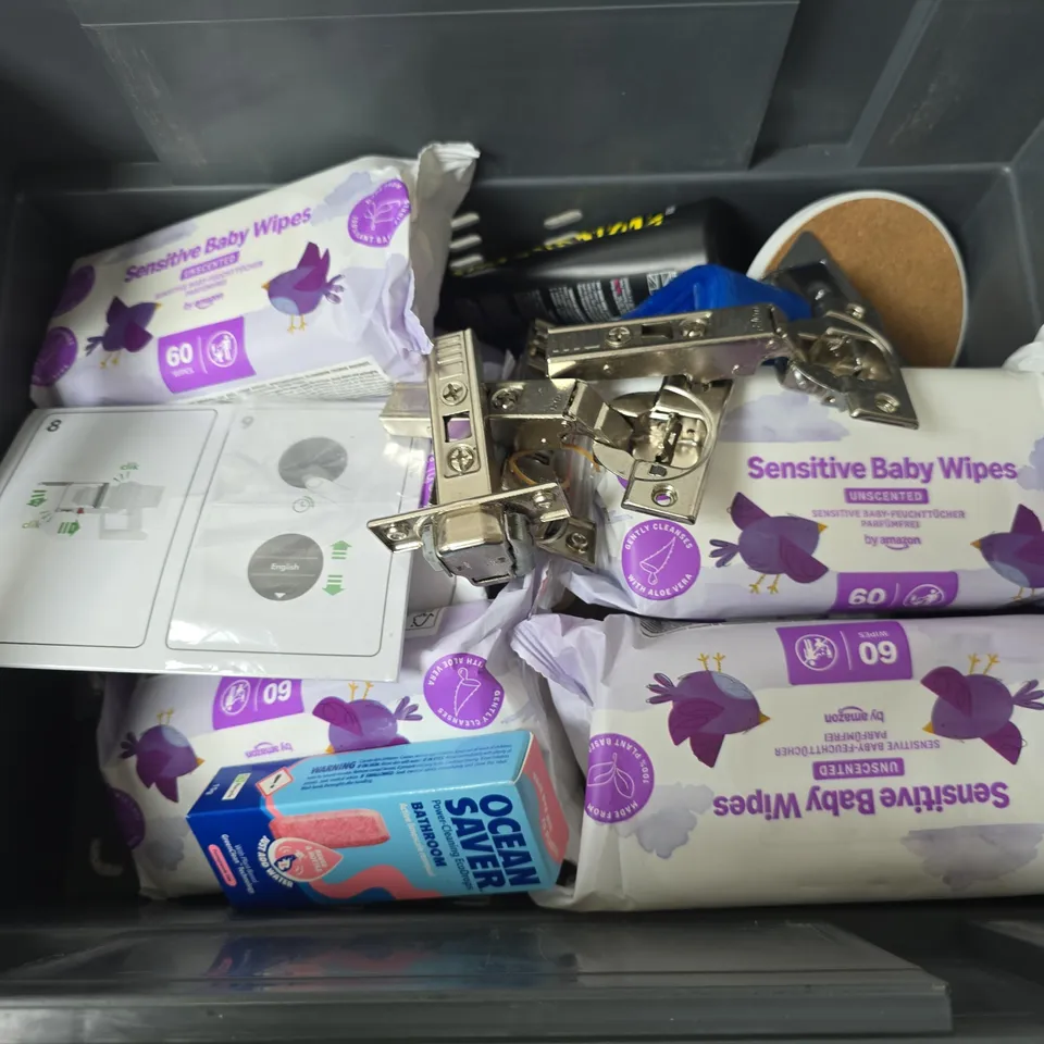 APPROXIMATELY 15 ASSORTED HOUSEHOLD ITEMS TO INCLUDE SENSITIVE BABY WIPES, HINGES, DRY WEATHER LUBE, ETC