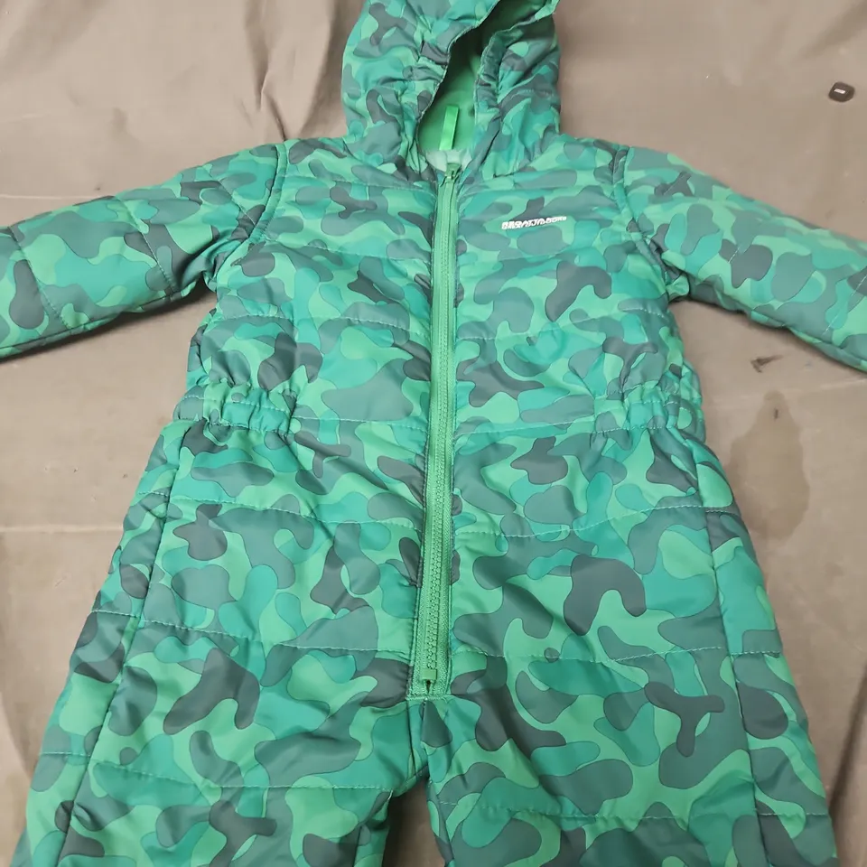 REGATTA GREAT OUTDOORS CAMOUFLAGE PADDED HOODED ALL IN ONE - SIZE 12/18MONTHS 