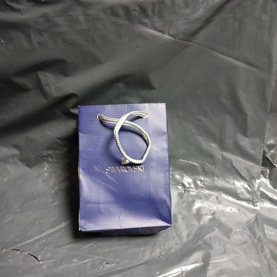 SWAROVSKI SWAN PENDANT NECKLACE