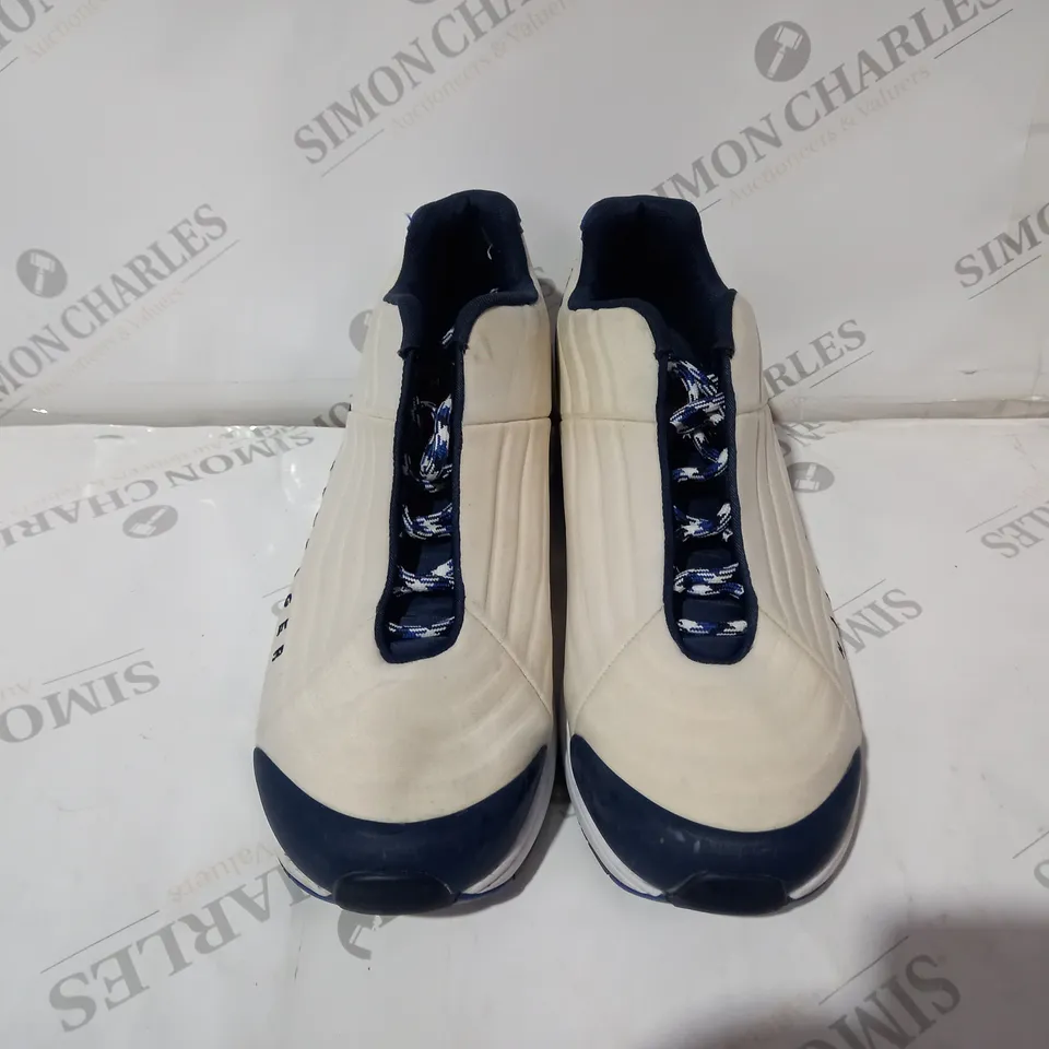 TMMY JEANS HILFIGER CREAM AND BLUE TRAINERS SIZE 11