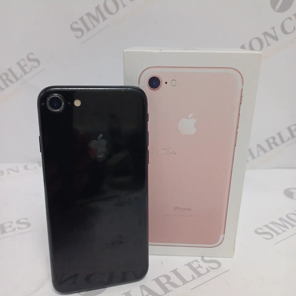 APPLE IPHONE 7 (A1778) SMARTPHONE