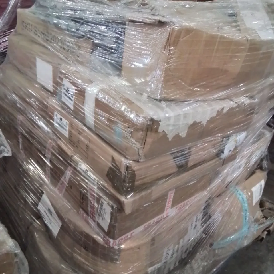 PALLET CONTAINING VARIOUS ASSORTED BOXED ITEMS TO INCLUDE: TRAVEL CASE, LAUNDRY HAMPER, SIDE TABLE ECT.