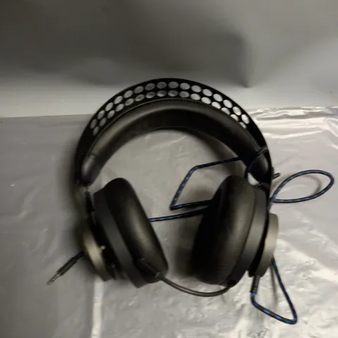 LENOVO LEGION GAMING HEADSET WITH MICROPHONE BLACK