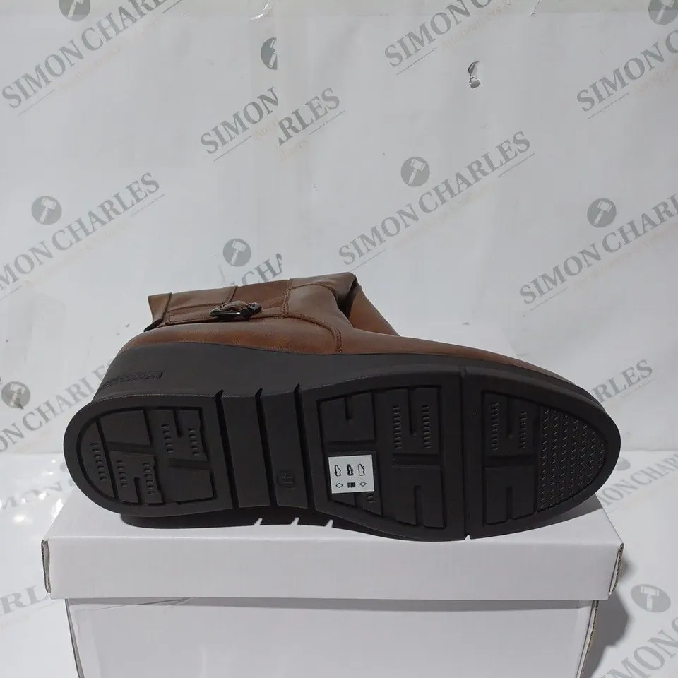 C&L FASHION BOOTS IN BROWN - EUR 41