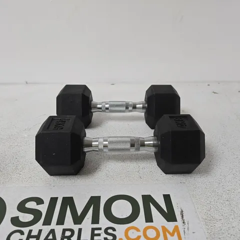SET OF 2 4KG DUMBBELLS