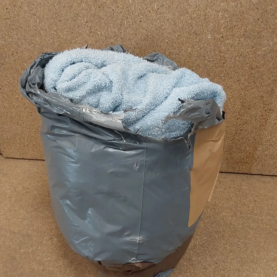 BAGGED WALMOOR UNISEX BATHROBE WITH HOOD 