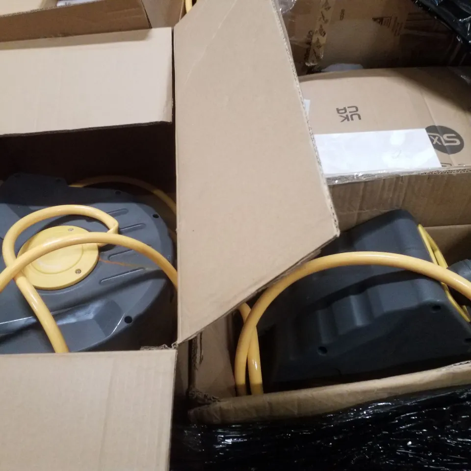 PALLET CONTAINING ASSORTED PRODUCTS INCLUDING BEDSIDE ALARM CLOCKS WITH WIRELESS CHARGING AND NIGHTLIGHT, EXTENSION HOSES & 2 WAY HDMI SPLITTERS