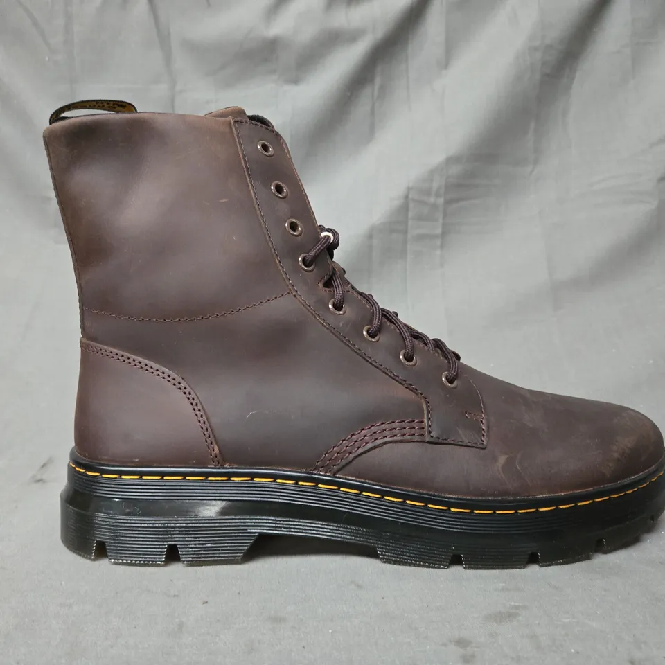 BOXED PAIR OF DR MARTENS COMBS LEATHER ANKLE BOOTS IN DARK BROWN UK SIZE 13