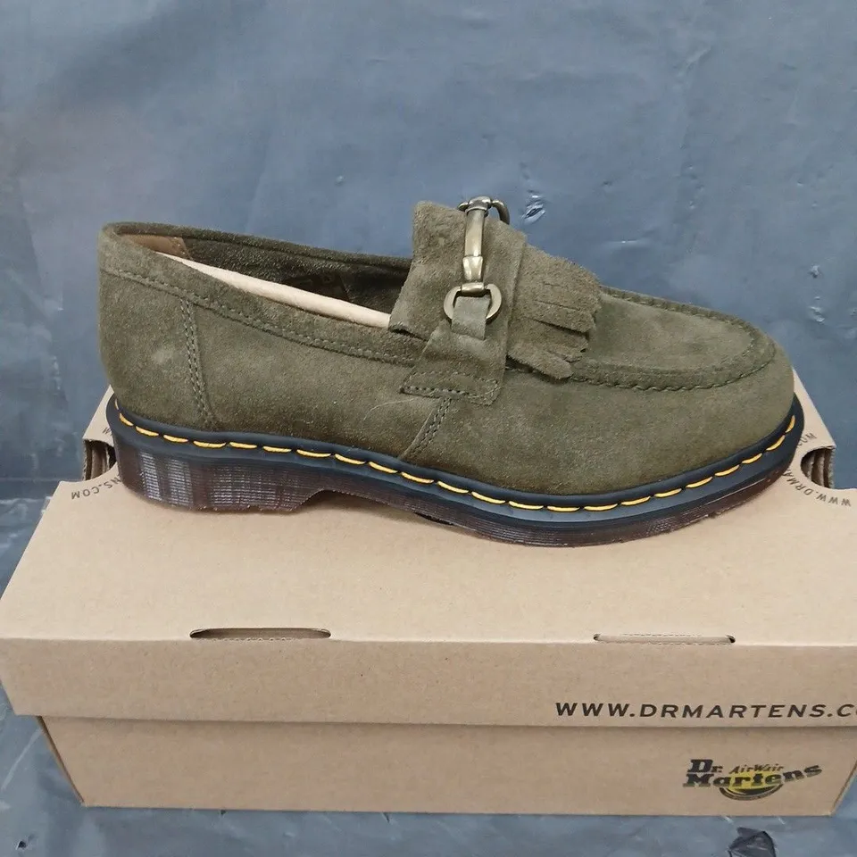 BOXED PAIR OF DR MARTENS ADRIAN SNAFFLE SHOES IN OLIVE - 8