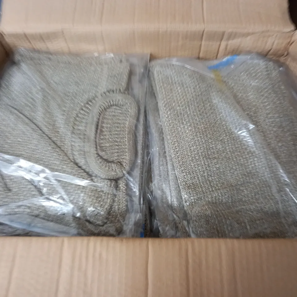 LOT OF APPROXIMATELY 60 POLO NECK TOP - SIZE UNSPECIFIED