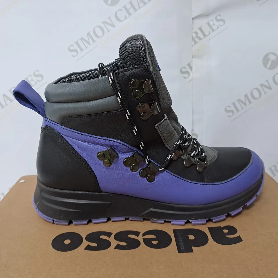 BOXED ADESSO RAINE WATERPROOF BOOTS, BROWN - SIZE 5 