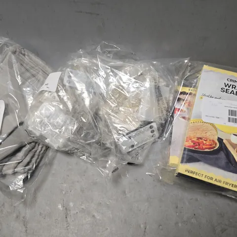 APPROXIMATELY 10 ASSORTED HOUSEHOLD GOODS TO INCLUDE WRAP SEALER, FAIRY LIGHTS AND PLACEMATS - COLLECTION ONLY 