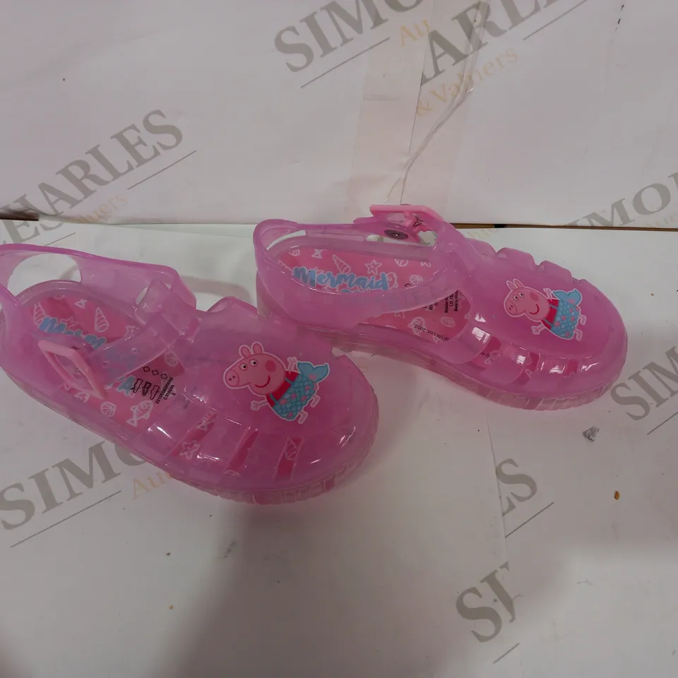 PAIR OF PEPPA PIG MERMAID JELLY SANDALS SIZE KIDS6