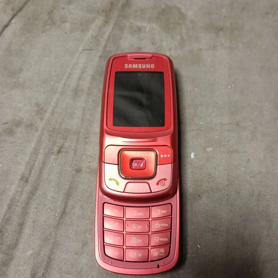 SAMSUNG MOBILE PHONE – RED CANDYBAR WITH KEYPAD 