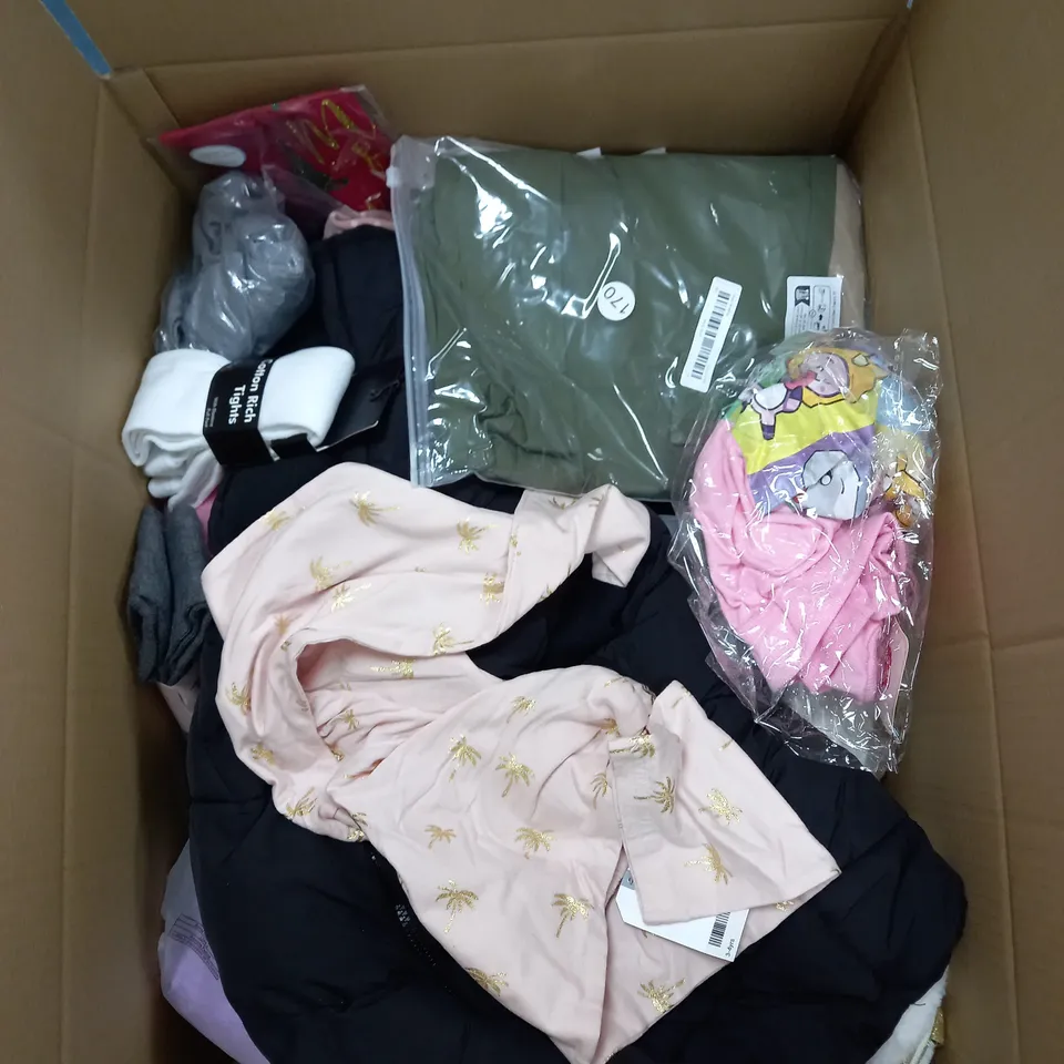 BOX OF ASSORTED CHILDRENS CLOTHING VARYING IN SIZE/COLOUR/STYLE TO INCLUDE:  TOPS, DRESSES, JUMPERS