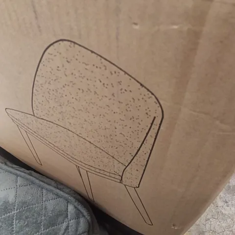 BOXED INDOOR CHAIR