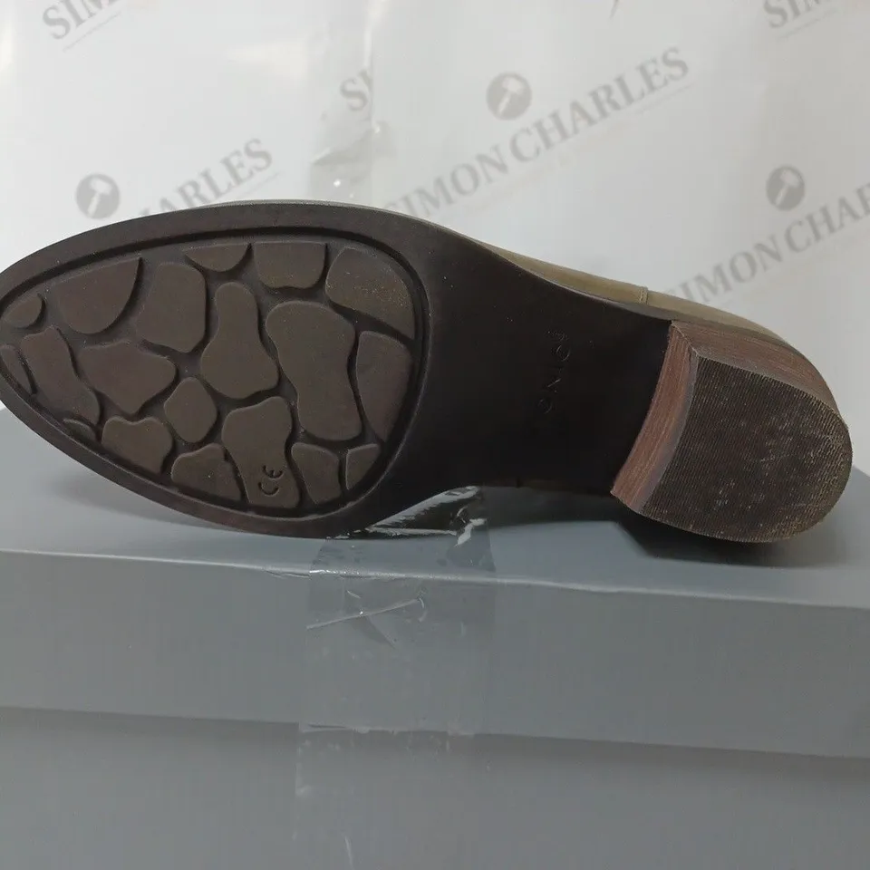 VIONIC SHANTELLE ANKLE BOOT STONE SIZE 5