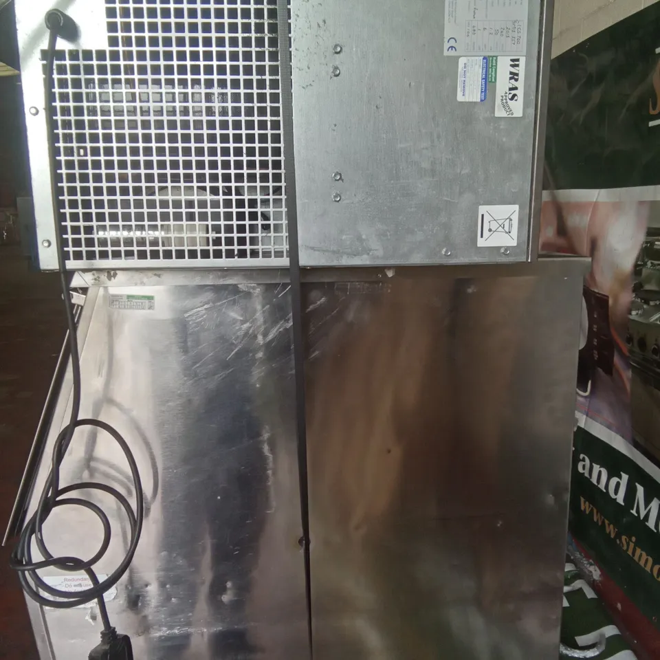 COMMERCIAL FOLLETT ICE MAKER WITH VENTILATION 