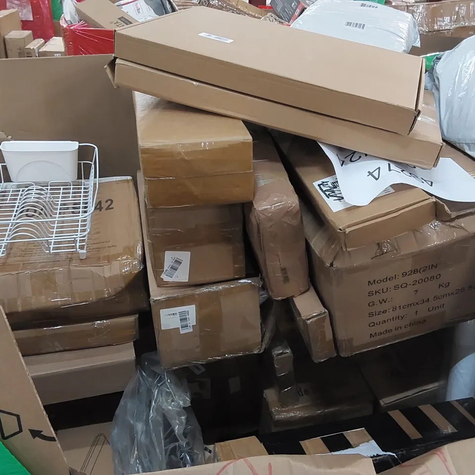 PALLET OF ASSORTED CONSUMER PRODUCTS TO INCLUDE: ELECTRIC CAR CHARGER, HI-FI SYSTEM WITH SPEAKERS, 3-SPEED RECORD PLAYER, ELECTRIC BLANKETS, MOONLIGHT TREASURE BOX GAME MACHINE, BABY ACTIVITY SET ECT