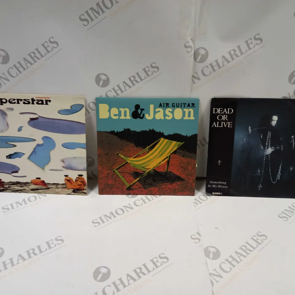 APPROX. 11 X ASSORTED VINYL'S - SMALLER SIZED. ARTISTS VARY 